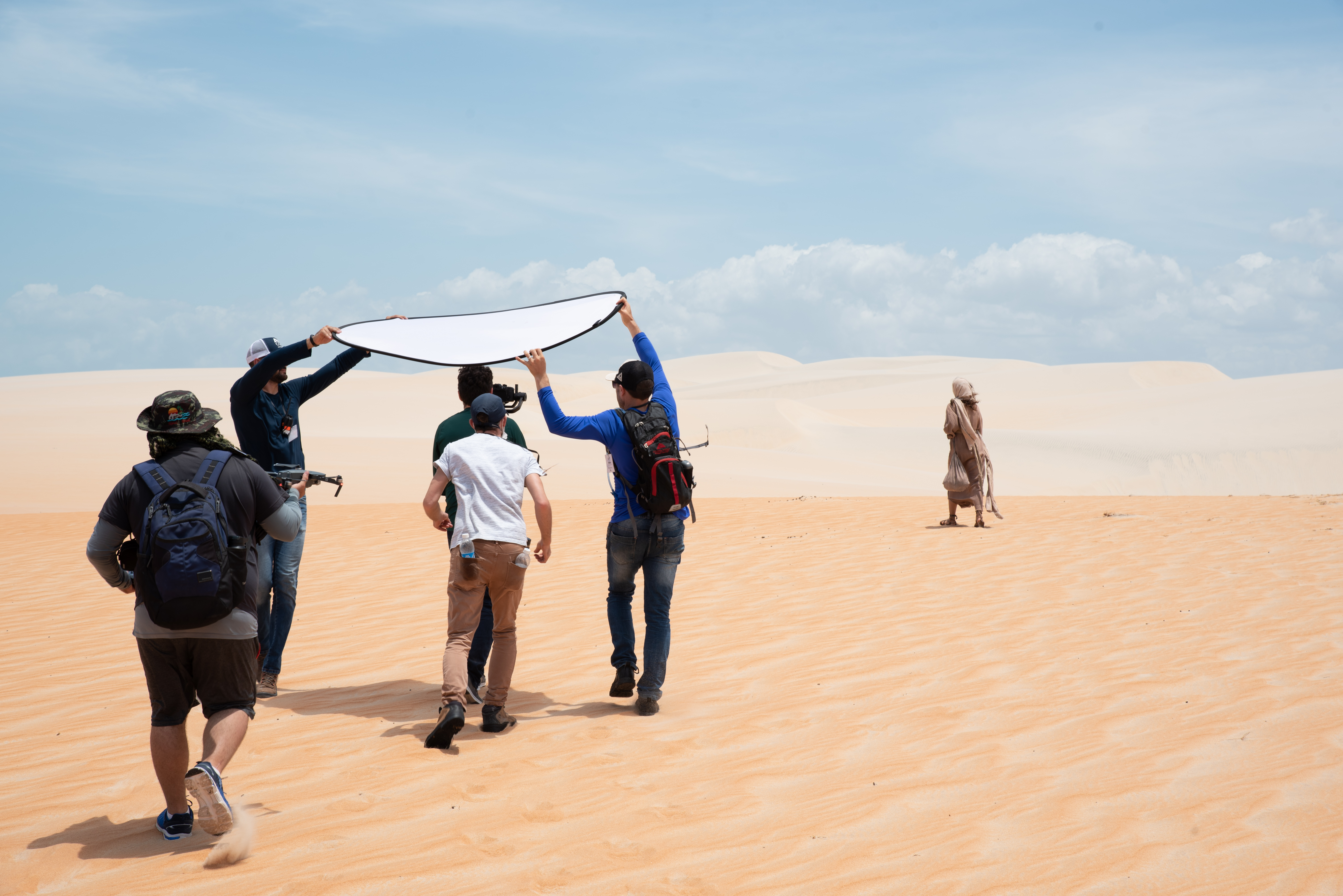 Behind the scenes 6